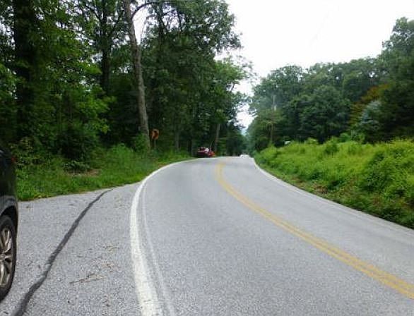 2nd image of 11896 Cross Roads Ave