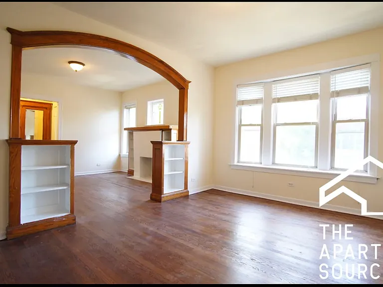 3331 W Schubert Ave #3 — Photo 2