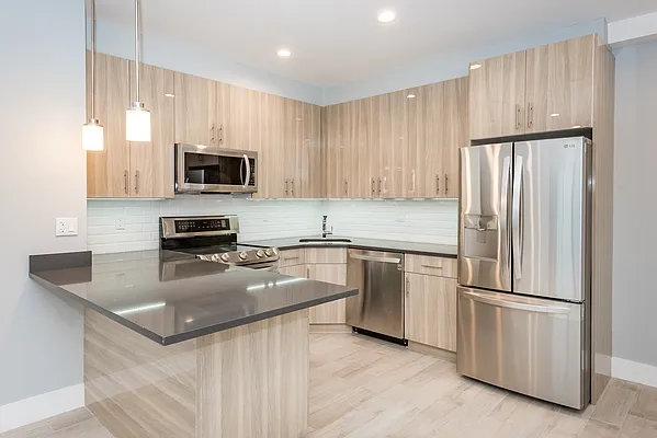 Rented by Modern Spaces | media 15