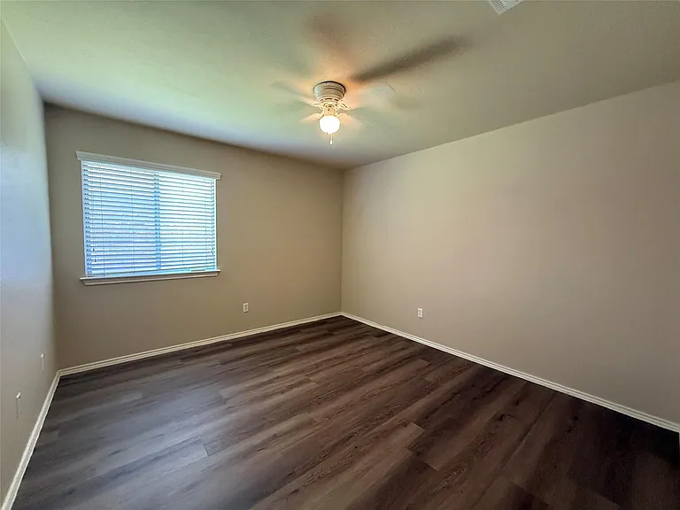 2520 Butler Way — Photo 10