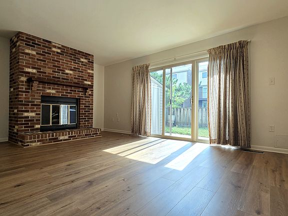 4th image of 74 Gentry Ct