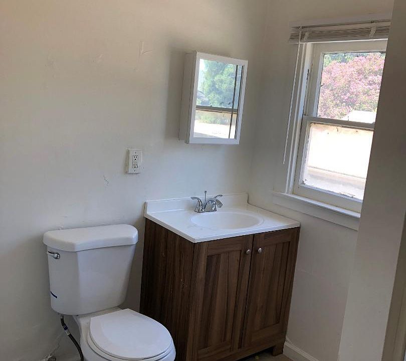 358361 231 W 20th St Merced CA Zillow