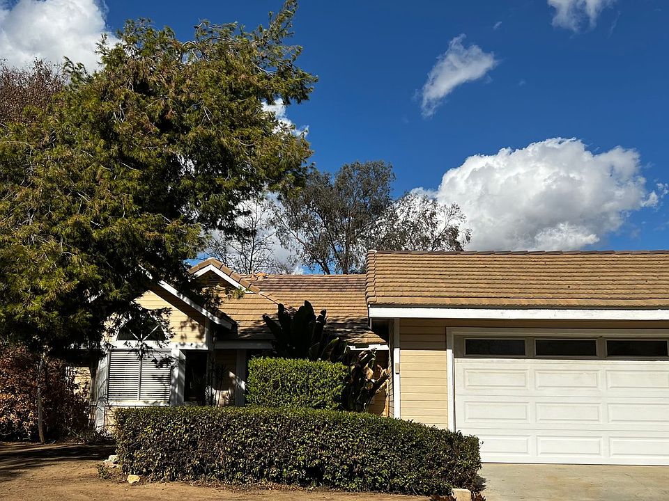1st image of 15060 Pauls Ln