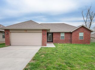 4524 W Brownstone Trce, Springfield, MO 65807