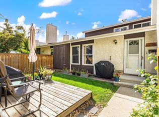 6522 184th St NW, Edmonton, AB T5T2P1
