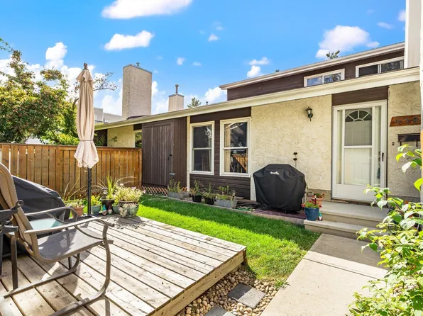 6522 184th St NW, Edmonton, AB T5T 2P1