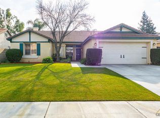 6909 Elkhorn St, Bakersfield, CA 93313