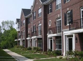 11910 Kelso Dr UNIT 3, Zionsville, IN 46077