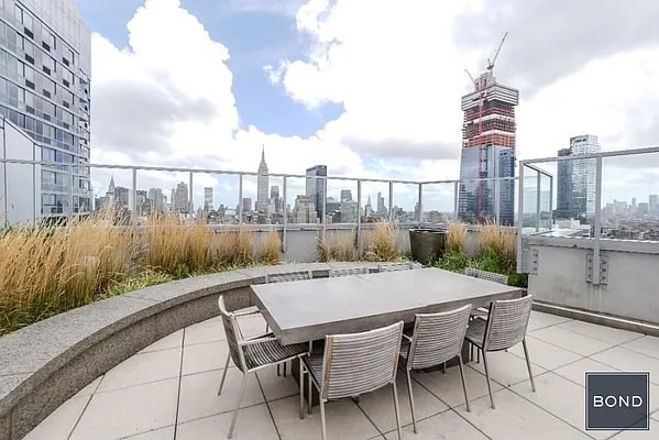 Rented by Bond New York | media 13