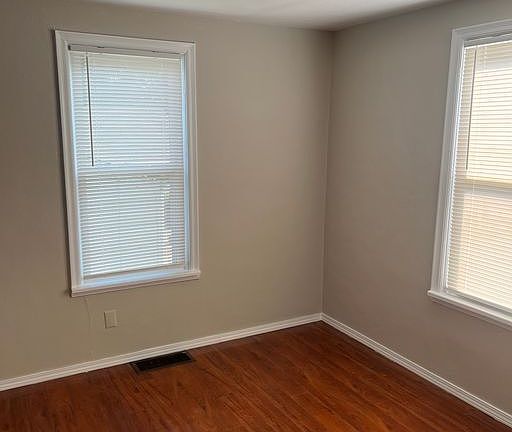 5th image of 2331 Wengler Ave #1
