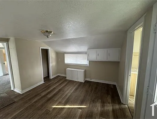 130 E Weber St — Photo 5