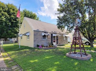 220 Bullens Ln, Woodlyn, PA 19094