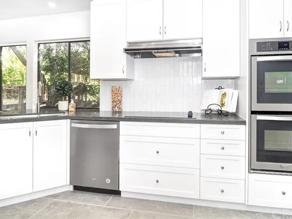 1318 Outrigger Dr, Corona Del Mar, CA 92625