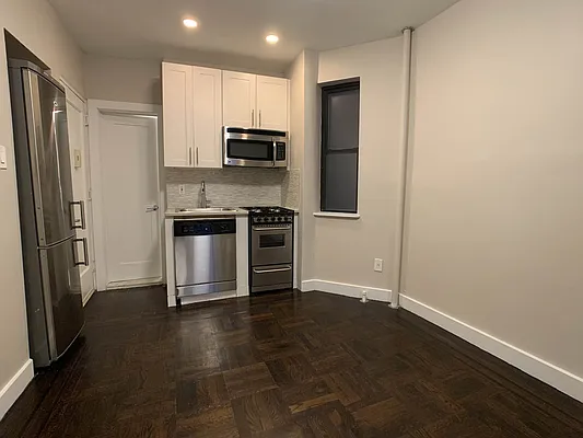 Rented by Tourma Realty LLC | media 14