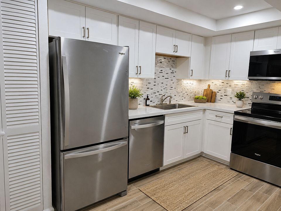 New Kitchen and appliances