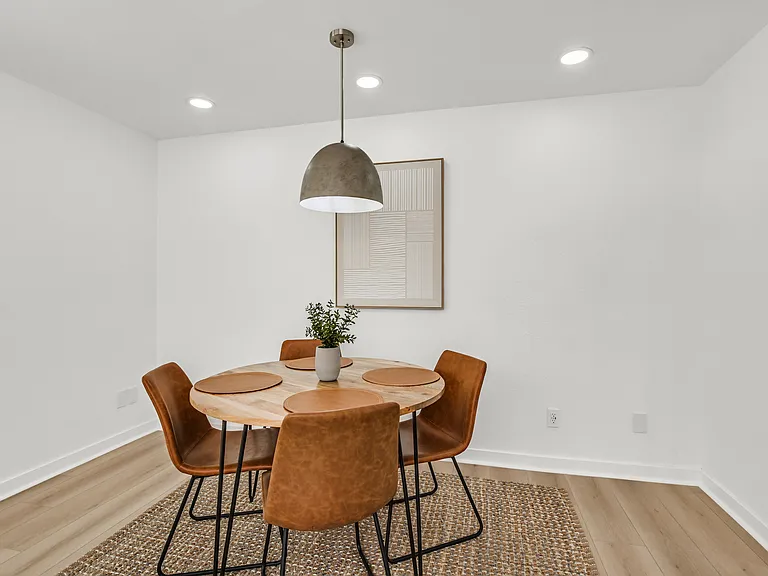 572 Macbrey Dr — Photo 25