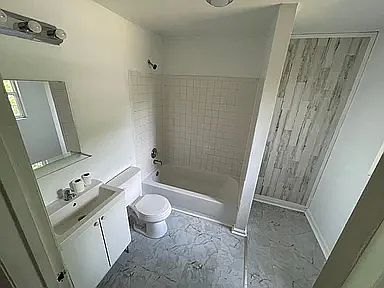 5th image of 3104 Cliff Dr