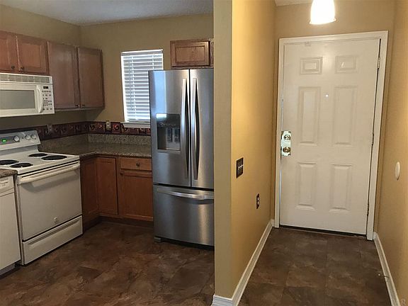 5th image of 1007 Towle Cir