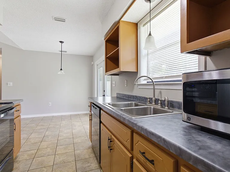 359 John King Rd — Photo 11
