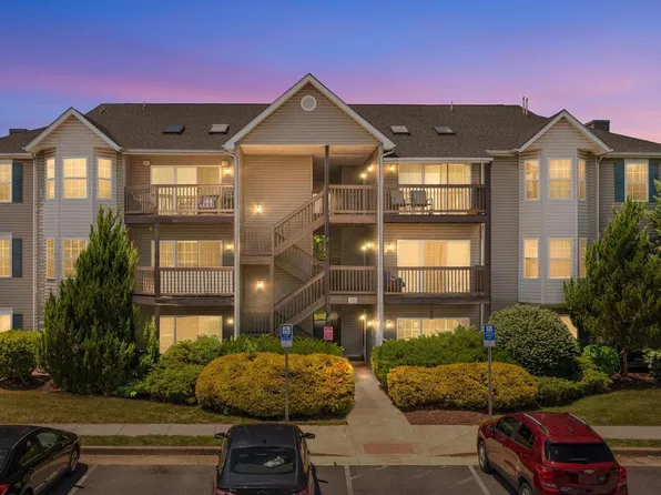 110 Brookland Ct APT 10, Winchester, VA 22602