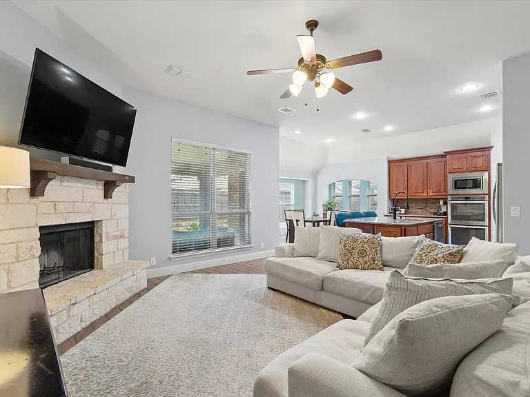 1413 Wood Duck Dr — Photo 9