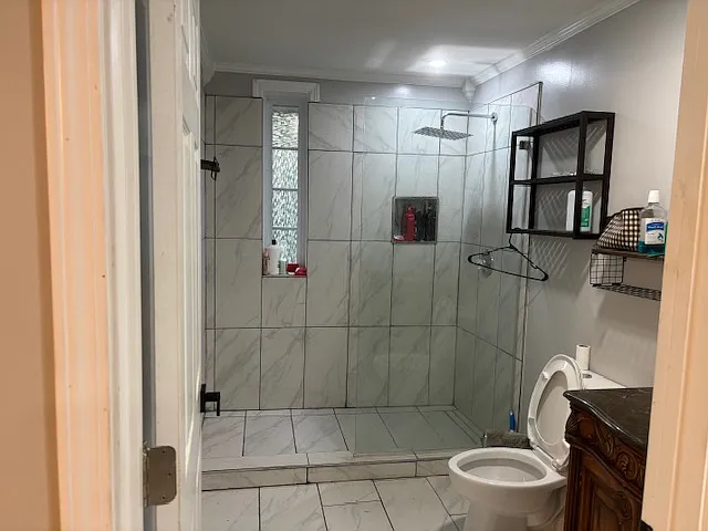 160 School Dr — Photo 1