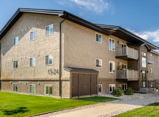 Oakdale Towers, Hanover, MB R0A 0C1