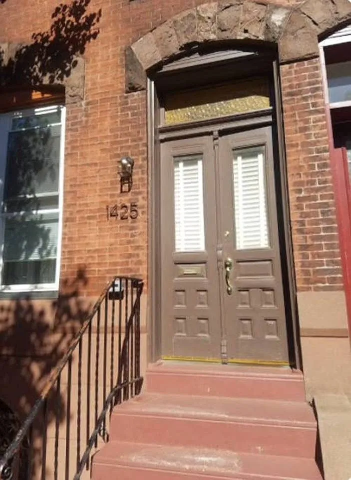 4 bed, 3.5 bath, 1954 sqft, $3,100 — Photo 1