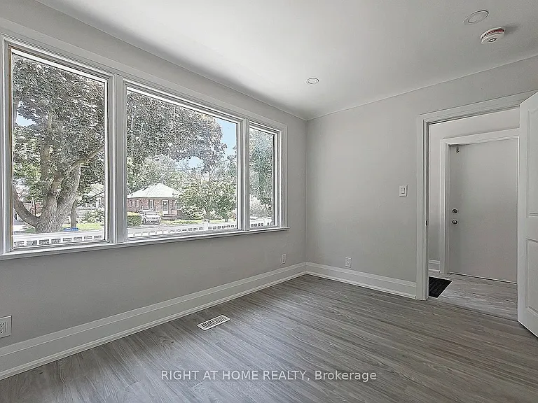 92 Cadillac Ave S #UPPER — Photo 14
