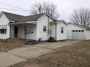 459 S 6th Ave, Canton, IL 61520