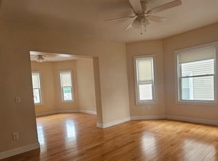 72 Huard St APT 1, Fall River, MA 02721