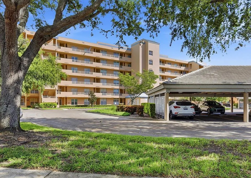 4570 Pinebrook Cir #503