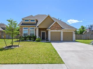 3926 Cypress Point Dr, Mont Belvieu, TX 77523