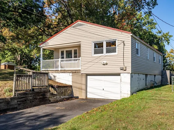 418 G St, Staunton, VA 24401