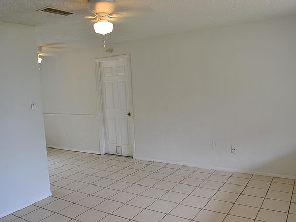 2nd image of 438 Via Palermo Ct