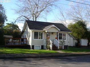 537 3rd St, Woodland, WA 98674