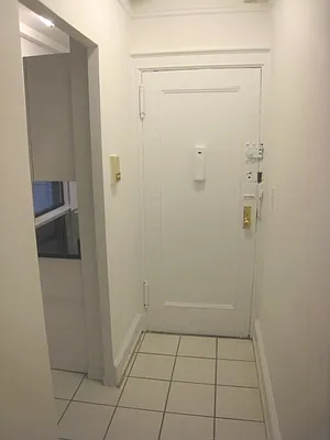 Rented by City Connections Realty | media 14