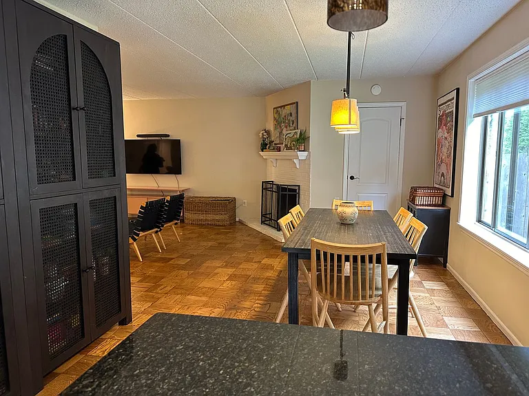 411 W Conestoga Rd — Photo 10