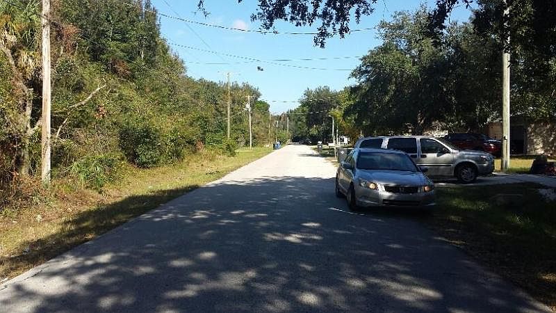2nd image of 228 SE 12th St