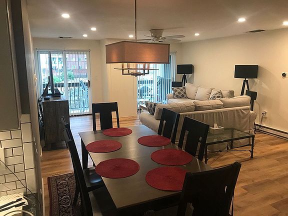 5th image of 154 Lynnway Unit 204
