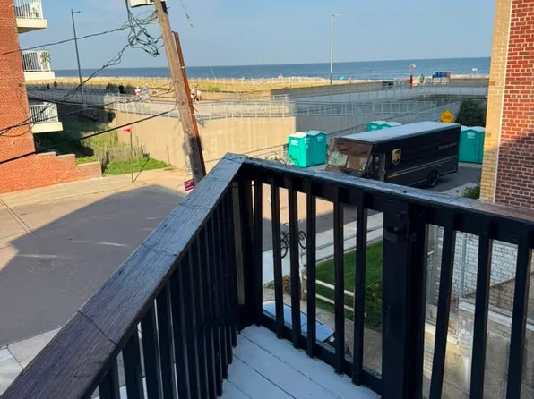 137 Beach 122 St #14, Rockaway Park, NY 11694
