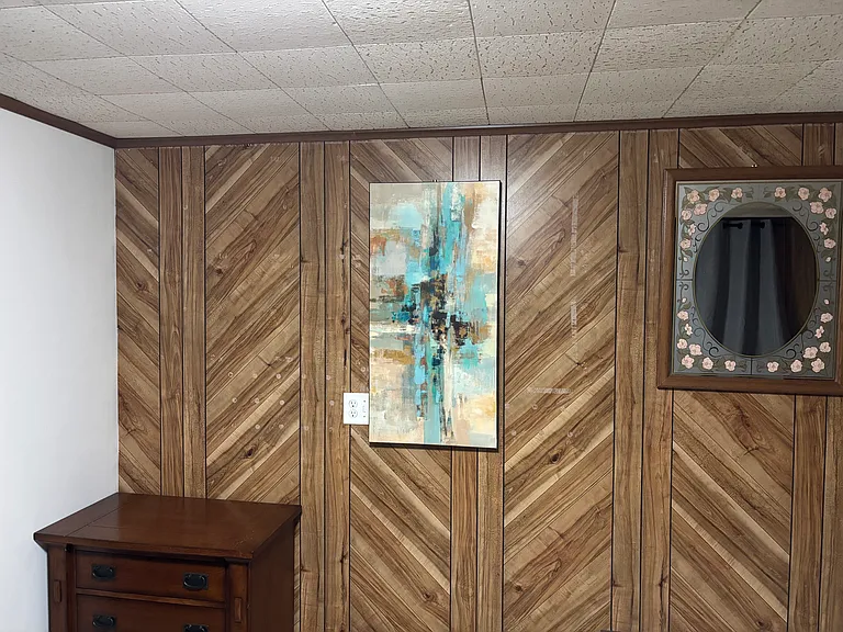 1215 S Keene Rd — Photo 30
