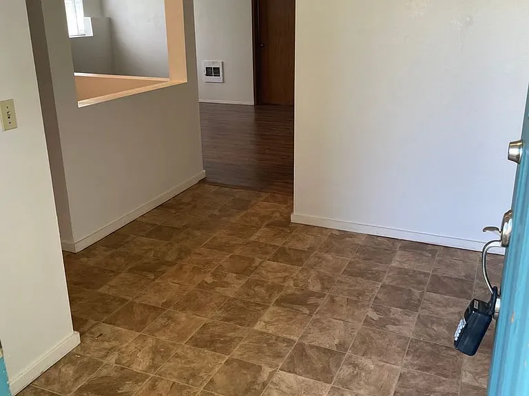 5302 9th Ave NE #2 — Photo 15