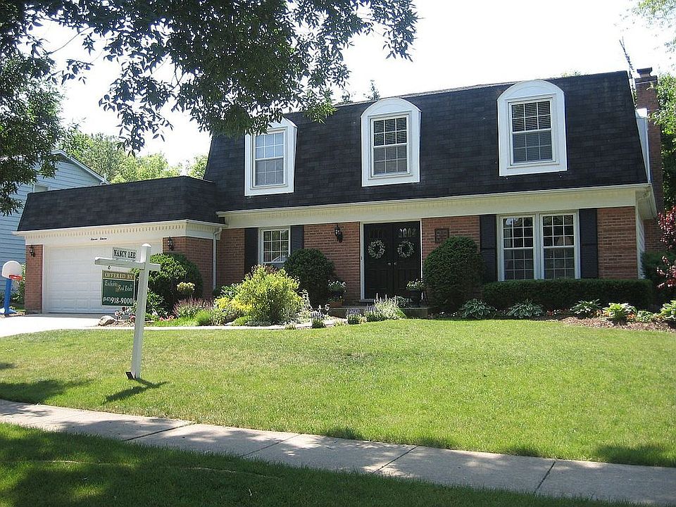 Beautiful 5 bdrm home