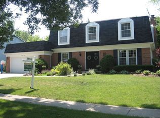 1111 Dawes St, Libertyville, IL