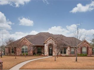 1654 Plum Creek Dr, Midlothian, TX 76065