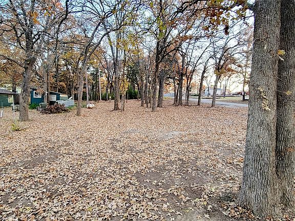 2nd image of 1963 Hillcrest Cir
