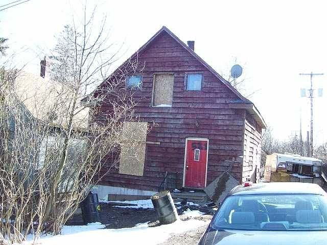 1st image of 521 S 22nd Ave E