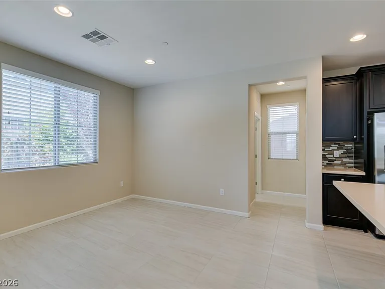 2549 Sable Ridge St — Photo 20