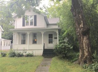 27 Elm St, Geneseo, NY 14454